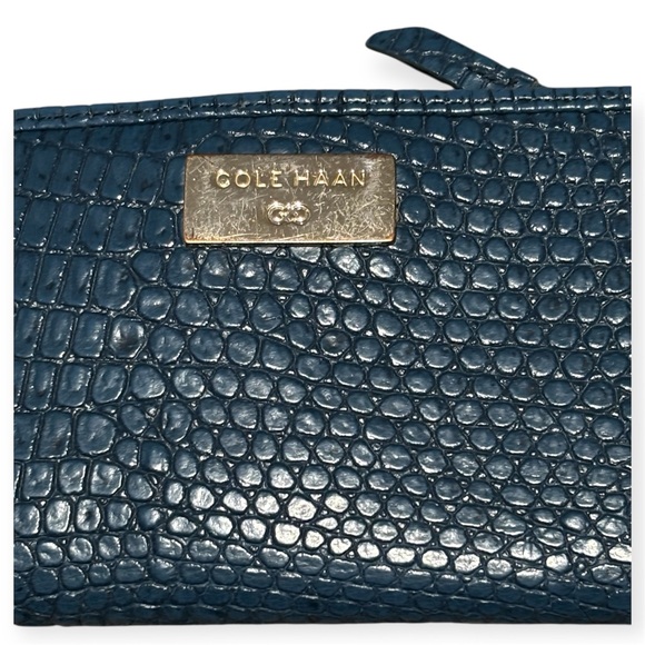 Cole Haan Blue Embossed Wallet - Picture 2 of 7